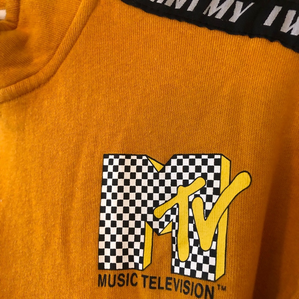 MTV sweatshirt